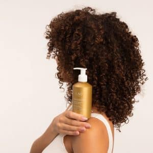 Routine capillaire avec le shampoing régénérant naturel bio LAO Care